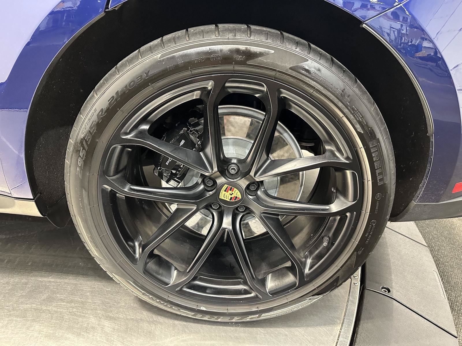 Used 2023 Porsche Macan GTS AWD/4WD image 12