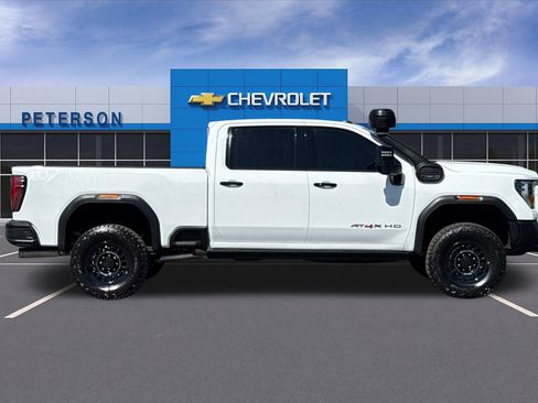 Certified 2025 GMC Sierra 2500 AT4X w/ AT4X AEV Edition AWD/4WD image 3