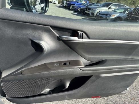 Used 2024 Toyota Camry SE image 15