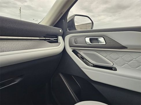 New 2026 Ford Explorer Platinum w/ LUX Leather Package image 24