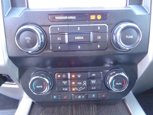 Used 2020 Ford F450 Lariat w/ Lariat Ultimate Package image 56