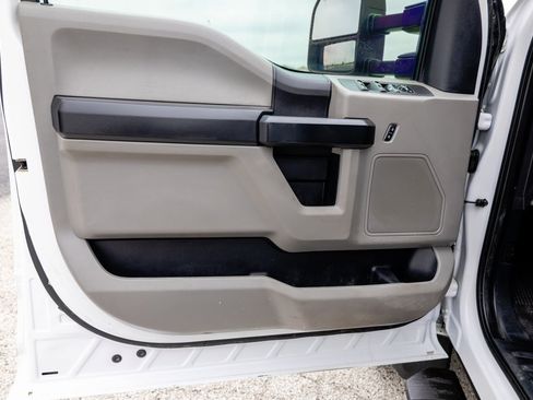 Used 2021 Ford F550 4x4 Crew Cab Super Duty image 18