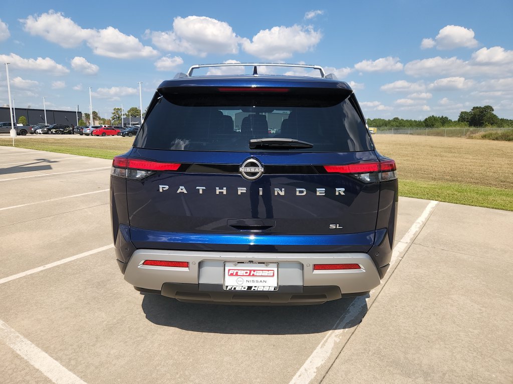 Used 2022 Nissan Pathfinder SL w/ SL Premium Package FWD image 6