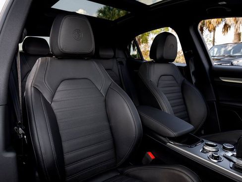 New 2025 Alfa Romeo Stelvio Sprint w/ Veloce Package image 38