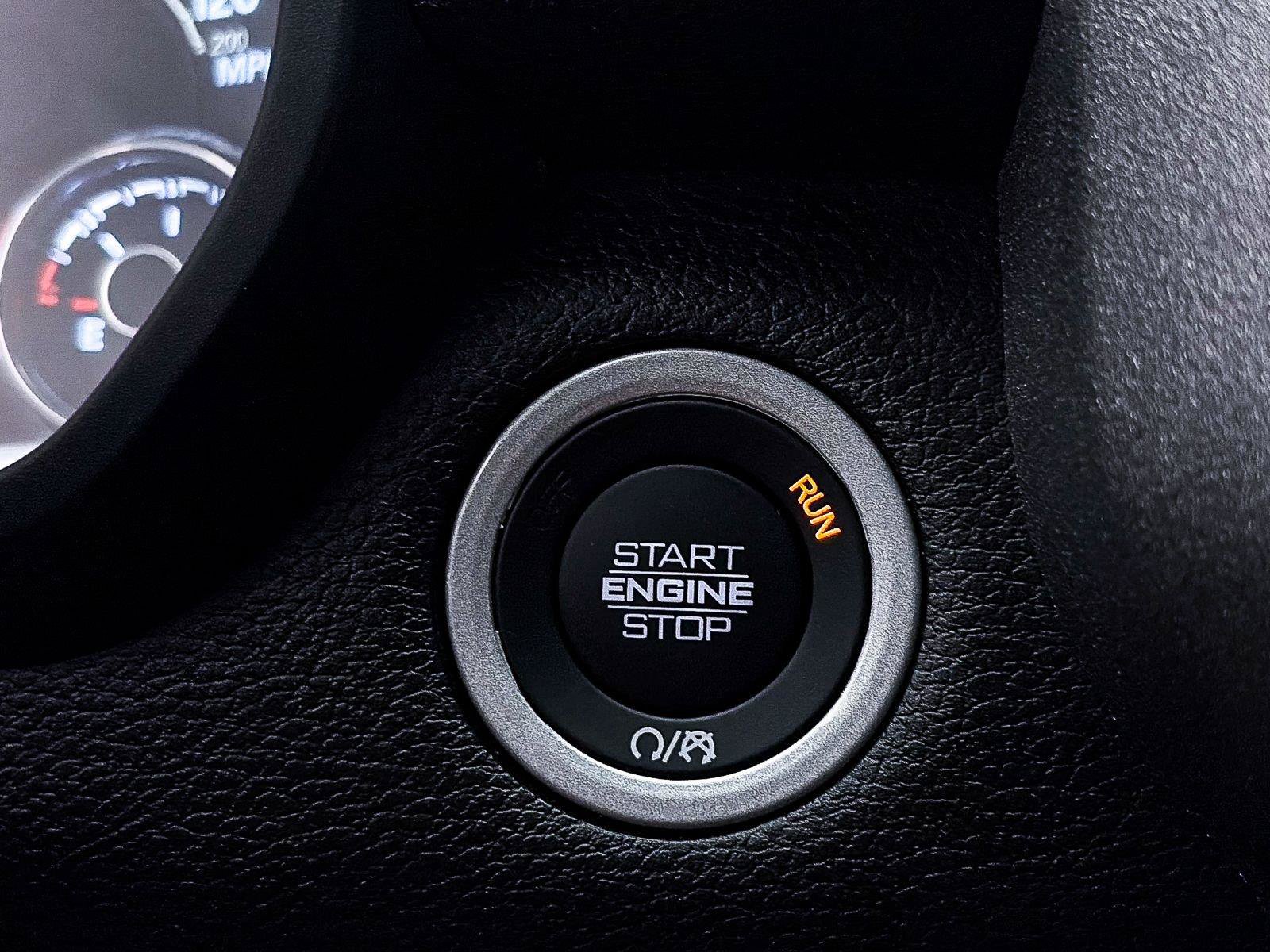 Used 2025 RAM 1500 Warlock AWD/4WD image 30