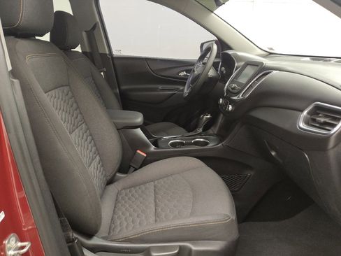 Used 2018 Chevrolet Equinox LT image 21