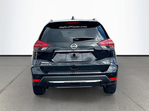 Used 2020 Nissan Rogue SV FWD image 25