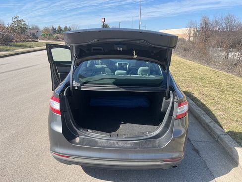 Used 2015 Ford Fusion S image 10