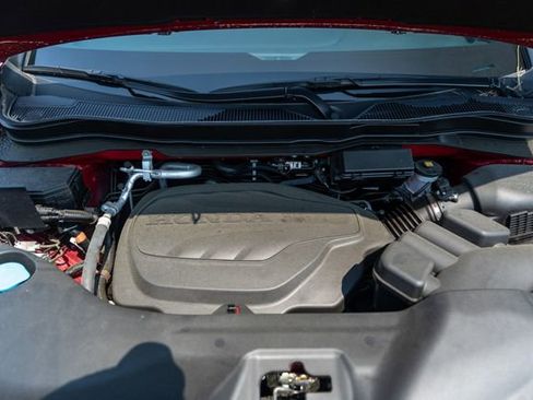 Used 2025 Honda Passport TrailSport image 2