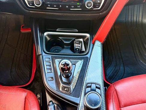 Used 2015 BMW M4 Coupe image 17