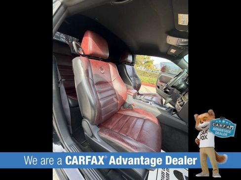 Used 2014 Dodge Challenger SXT image 30