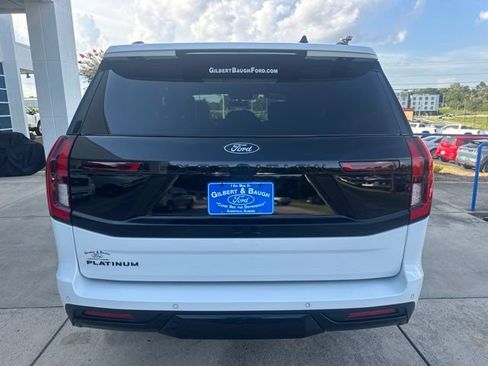 Used 2025 Ford Expedition Platinum w/ Stealth Appearance Package AWD/4WD image 6