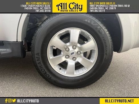 Used 2009 Ford Escape Limited image 29