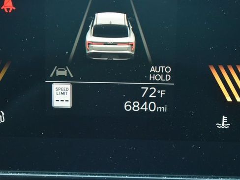Used 2025 Kia K4 FWD image 15