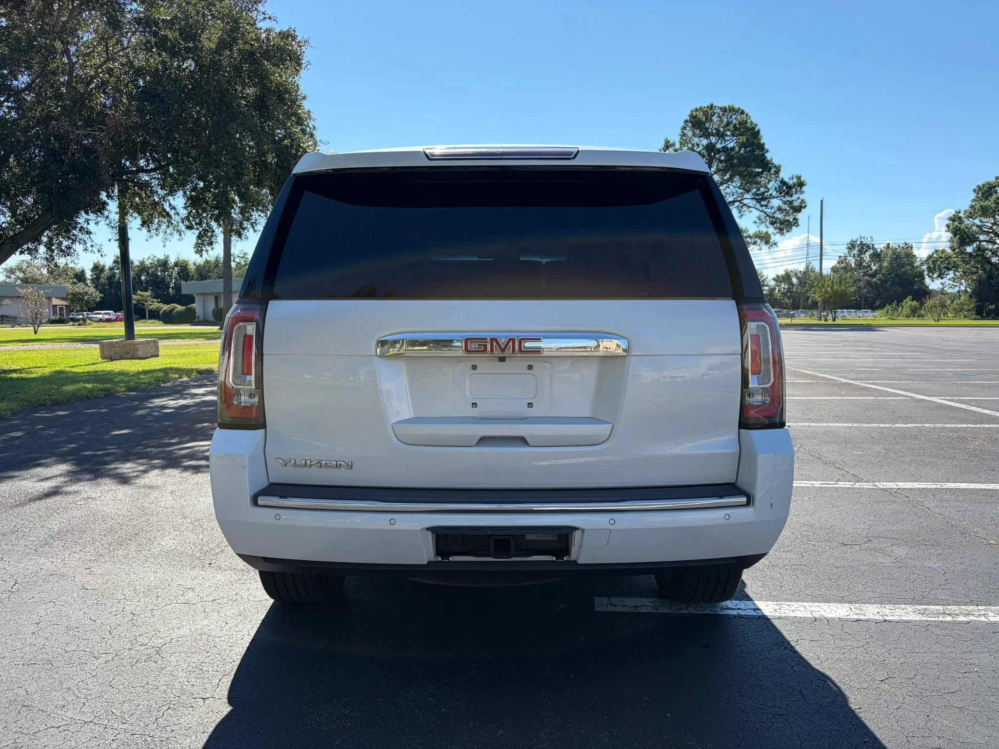 Used 2019 GMC Yukon Denali w/ Denali Ultimate Package RWD image 6