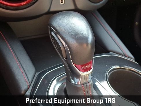 Used 2019 Chevrolet Blazer RS w/ Sun and Wheels Package FWD image 19