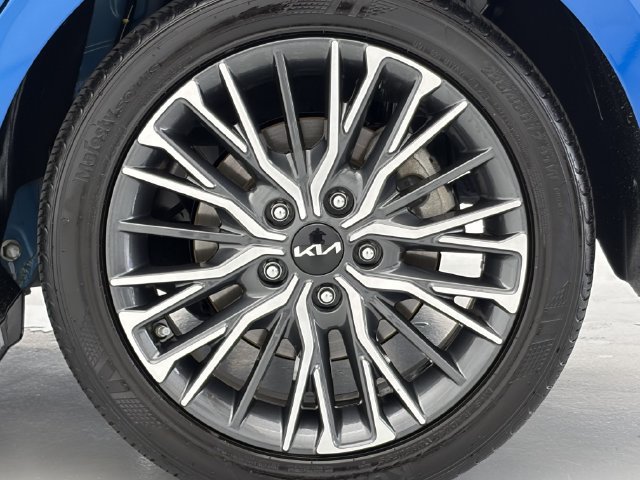 Used 2024 Kia Forte GT-Line w/ GT-Line Premium Package FWD image 10