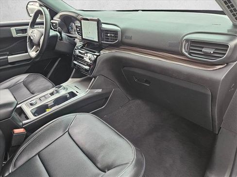 Used 2023 Ford Explorer Limited w/ Equipment Group 301A image 22