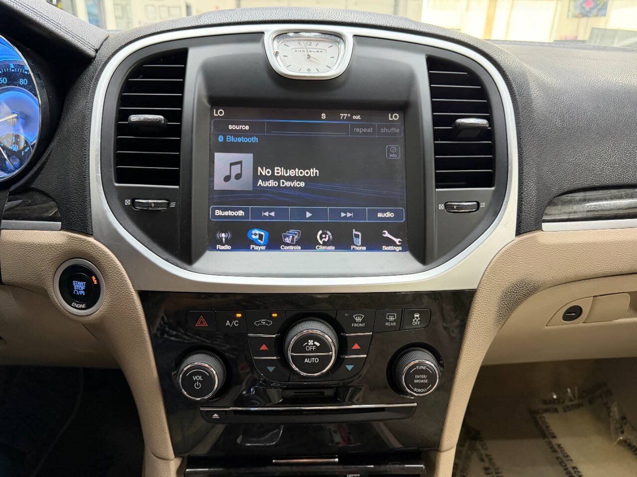 Used 2014 Chrysler 300 w/ Driver Convenience Group RWD image 27