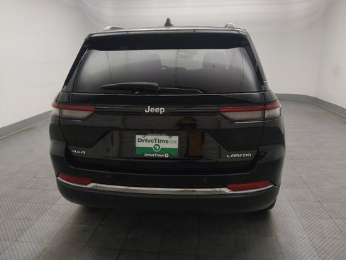 Used 2023 Jeep Grand Cherokee Laredo AWD/4WD image 7