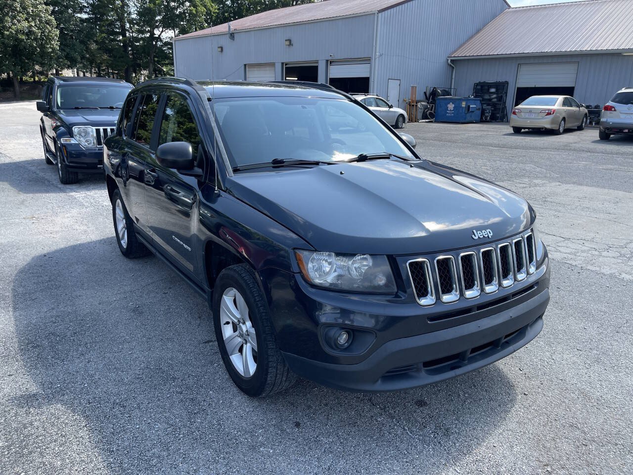 Used 2014 Jeep Compass Sport w/ Power Value Group FWD image 4
