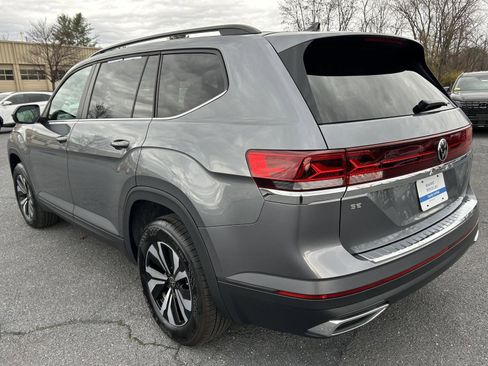 Used 2024 Volkswagen Atlas SE image 4