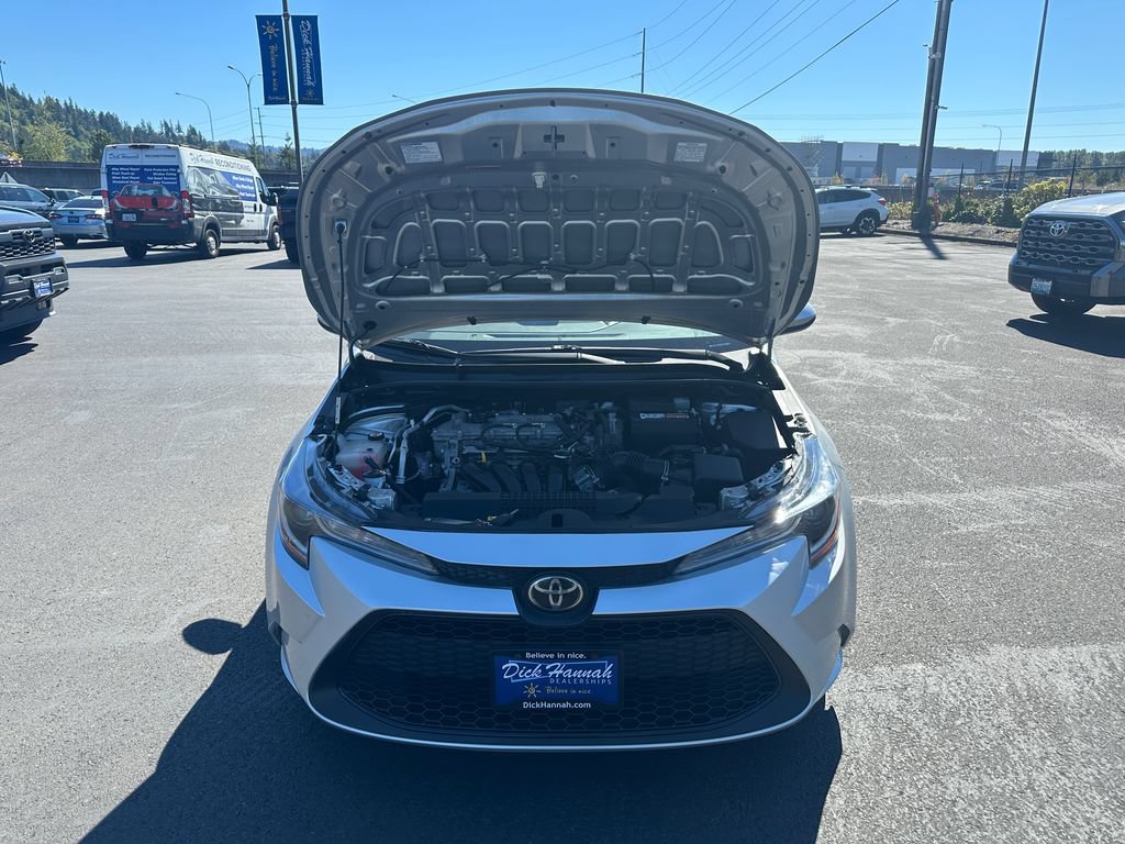 Used 2020 Toyota Corolla LE FWD image 4