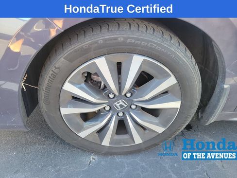 Certified 2024 Honda Civic EX-L image 5