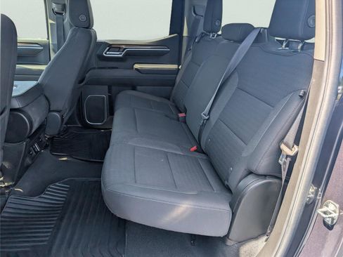 Used 2022 Chevrolet Silverado 1500 LT w/ Z71 Off-Road Package AWD/4WD image 34