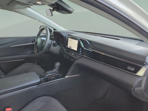 Used 2025 Toyota Camry LE FWD image 30