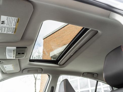 Used 2024 Nissan Altima 2.5 SR image 10