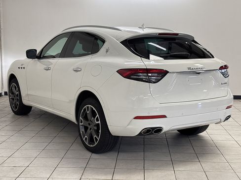 Used 2022 Maserati Levante GT AWD/4WD image 6