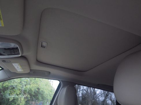 Used 2015 Jeep Grand Cherokee Limited w/ Trailer Tow Group IV image 21