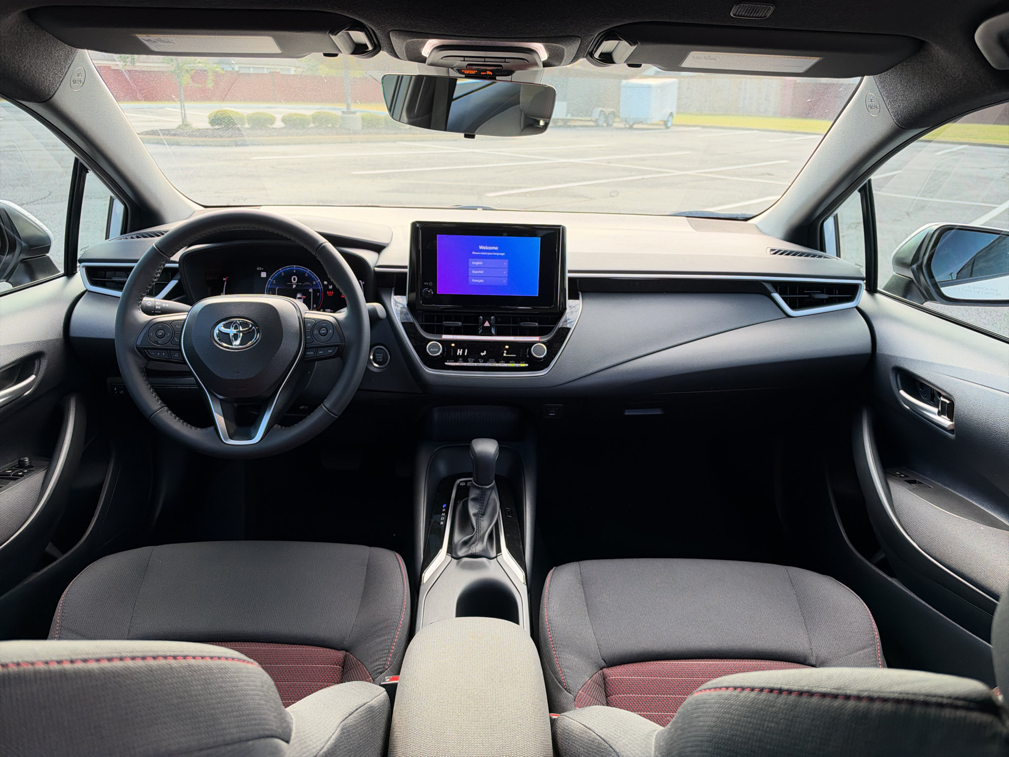 Used 2027 Toyota Corolla SE FWD image 19