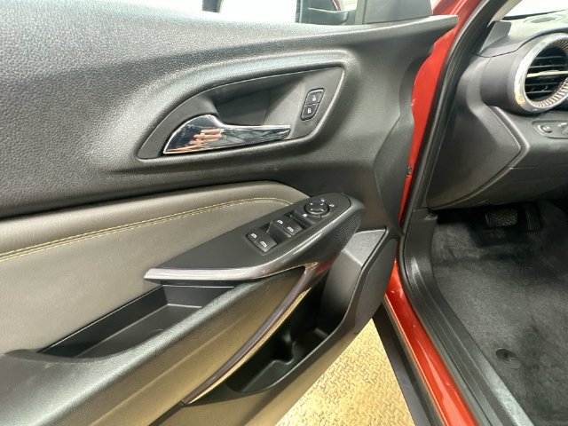Used 2024 Chevrolet Trax ACTIV FWD image 17