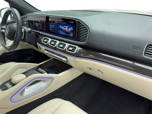 Used 2025 Mercedes-Benz GLS 450 4MATIC w/ AMG Line Exterior image 45