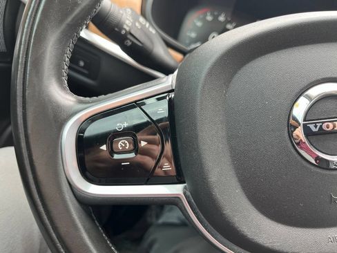 Used 2018 Volvo S90 T8 Inscription w/ Luxury Package AWD/4WD image 16
