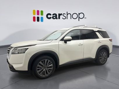 Used 2023 Nissan Pathfinder SL w/ SL Premium Package