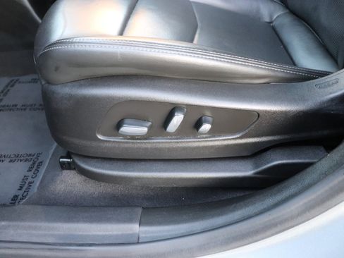 Used 2023 Cadillac XT6 Premium Luxury image 51