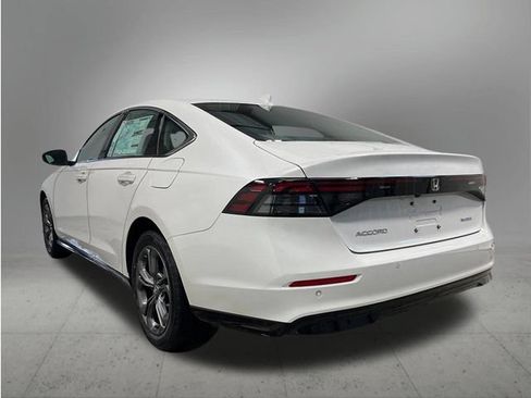New 2026 Honda Accord EX-L image 3