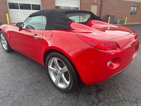 Used 2006 Pontiac Solstice Convertible w/ Premium Package image 5