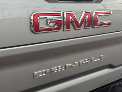 Used 2025 GMC Sierra 2500 Denali w/ Denali Reserve Package AWD/4WD image 23
