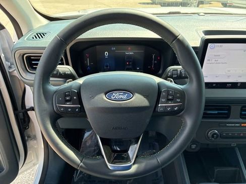 Used 2025 Ford Maverick Lobo AWD/4WD image 28