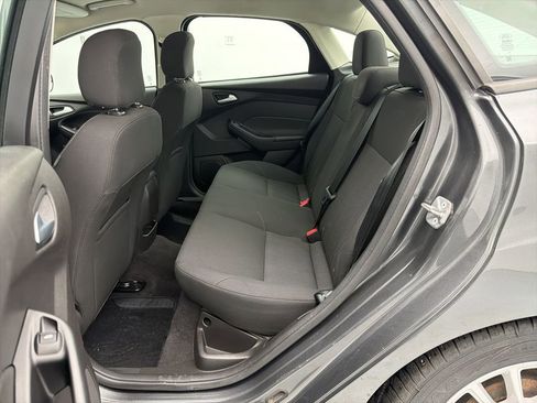 Used 2017 Ford Focus SE image 38