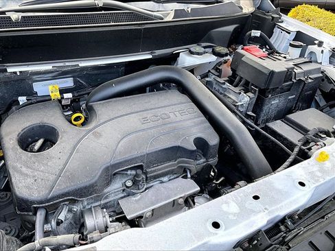 Used 2025 Chevrolet Equinox LT AWD/4WD image 32