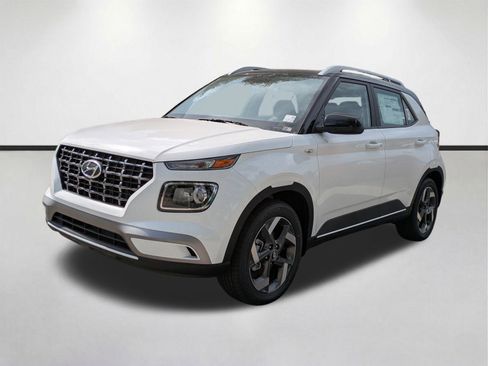 New 2026 Hyundai Venue SEL FWD image 9