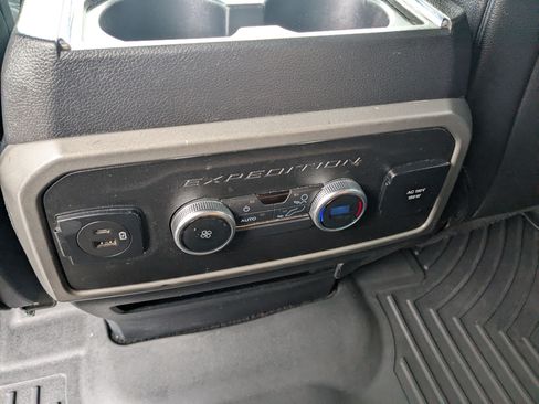 Used 2021 Ford Expedition XLT AWD/4WD image 28
