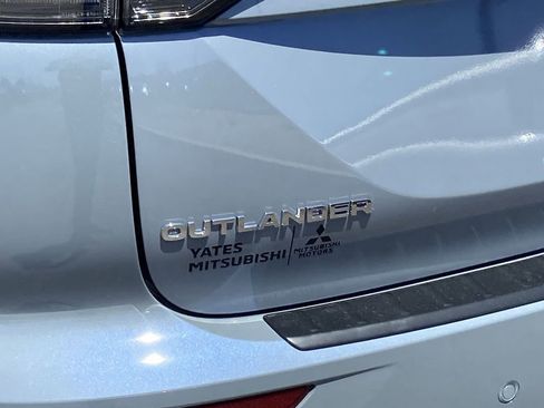 New 2026 Mitsubishi Outlander Trail Edition image 37