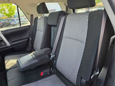 Certified 2019 Toyota 4Runner SR5 AWD/4WD image 17