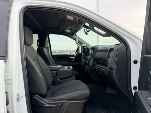 Certified 2022 Chevrolet Silverado 2500 Custom w/ Custom Value Package image 11